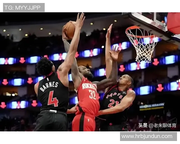 火箭与雷霆激战四月二十六日NBA季后赛精彩对决引发球迷热议 火箭与雷霆激战四月二十六日NBA季后赛精彩对决引发球迷热议