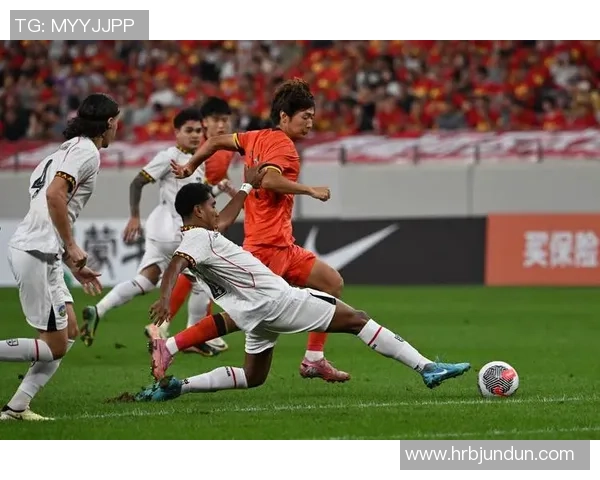 9月3日中国足球对阵香港足球精彩录像回顾与赛后分析